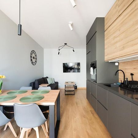Wola Skwer Happy Apartment 바르샤바 외부 사진